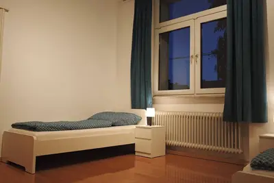 Image de Cozy apartment with 3 bedrooms for up to 6 people. Owl