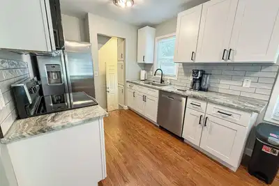 Image de Charming 3bed, 20 mins to Dtw, Novi, Downtown, in peaceful suburb new renovated!