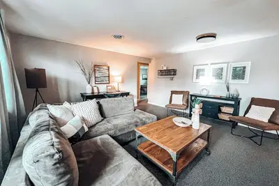 Image de Charming 3-bedroom house Near Iwu in Marion, Indiana