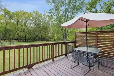 Image de Providence at Twin Creeks Charming 3-bedroom farmhouse in delightful Columbia