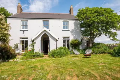 Image de Boho Family Escape near Dunraven Bay with Sea View