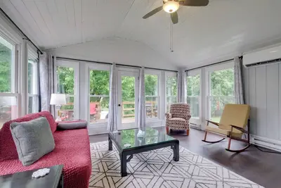 Image de Fish, Relax & Enjoy Lake Views: Colonial Beach Gem