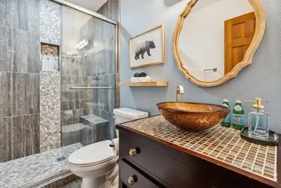 Image de *Modern Country Club Condo*A/C*Back Deck*Xbox*Pet friendly*