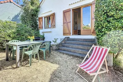 Image de Les Ajoncs by Interhome