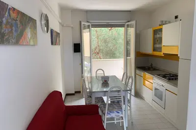 Image de Appartement magnifiquement rénové avec piscine partagée