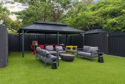 Image de 20% New! 2-Unit Townhouse Oasis w/Pool for Groups!