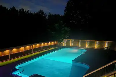 Image de Spacious 3600 sq ft Home w/ Pool, Game Room & 3 Acres of Privacy - Sleeps 14