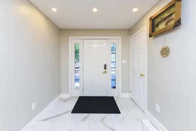 Image de 6-bedroom house in enchanting Caledon Village with WiFi, Ac, fitness equipment
