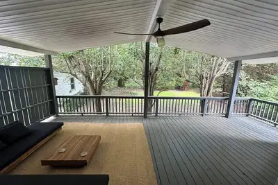 Image de Quiet and Cozy 2-bedroom house in charming Greensboro with WiFi, Ac
