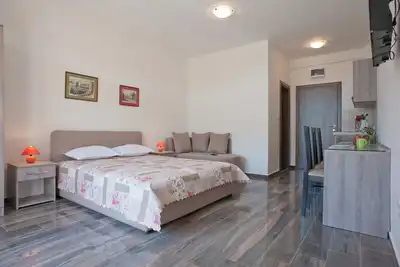 Image de Family and couple-friendly apartment in Petrovac with the view
