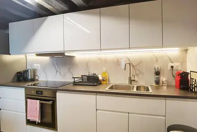 Image de Heart of Paris 75002 /near metro /60m2 2 bdrs apt