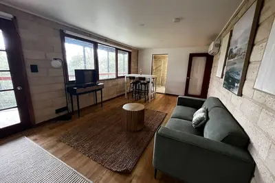 Image de Grey Gum - spacious one bedroom apartment