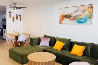 Image de 2BRx2BA Hollywood Beach Retreat with Free Parking, High Speed Internet and Ac