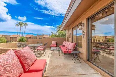Image de Relax, Recharge & Soak in Mountain Views | Pool • Tennis • 55+ Resort-Style Stay