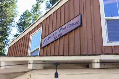 Image de Wilderness West Resort Cabin 2