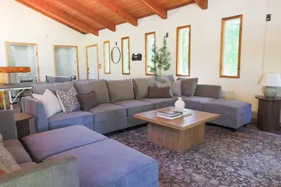 Image de Book the entire Wilderness West Resort!