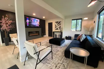 Image de Modern & Peaceful 2br Retreat-Newly Renovated Gem Just 20 Mins from Spartanburg