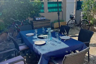 Image de Studio et jardin pieds de plage & climatisé