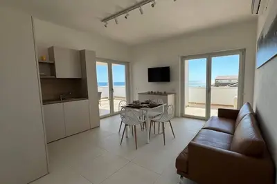 Image de Deluxe Penthouse 2 Bed + S-Sofa. Exclusive access to the roof terrace/whirlpool.