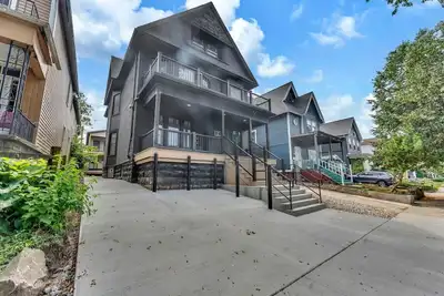 Image de Queen City Flat - Modern Stay