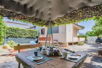 Image de Belle maison de vacances pour 7 personnes avec Wifi, Tv, patio et parking