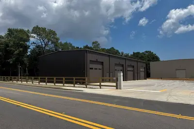 Image de Industrial Warehouse Loft & Event Space