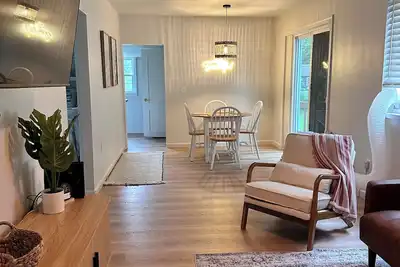 Image de Boho beach cottage style 2 bedroom home