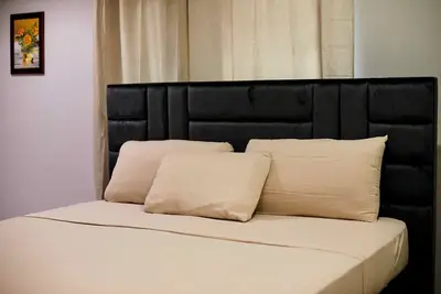 Image de 3-bedroom 3. 5-ba house in peaceful Kwabenya, Accra with Ac. Family-friendly