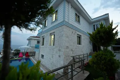 Image de 6-bedroom villa in peaceful Antalya with WiFi, Ac. Enjoy your stay