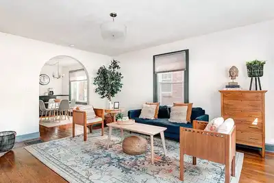 Image de Meridian Kessler / Broadripple Charmer! ~ oasis steps away from food/drink/shops