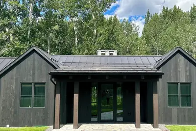 Image de Bigwood River Retreat - Luxury Guest House on 5 Acres with Private River Access