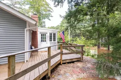 Image de Charming 2-bedroom house with WiFi and W/D in Alton Bay-10 min to Gunstock
