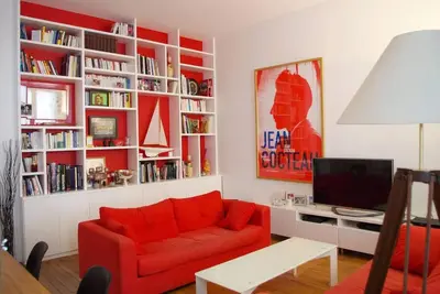 Image de Appartement au pied de Montmartre, avec charmante cour privée arborée au calme