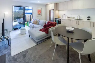 Image de Sun Soaked City Escape 2br and 2Bath Townhouse
