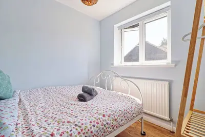 Image de Tranquil Garden Retreat in Buckhurst Hill