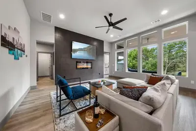 Image de Modern 4br Retreat w/Lake Access+Firepit+Bbq Patio