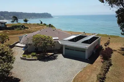 Image de Agate Beach Hideaway - 3-Bed/1-bath Furnished Monthly Rental in Trinidad, Ca