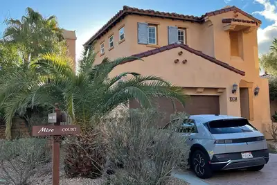 Image de Tuscan Villa Retreat right in Palm Springs!