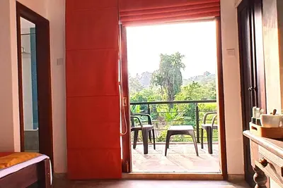 Image de Camera doppia/matrimoniale in villa - Wi-Fi e aria condizionata vicino a Colombo