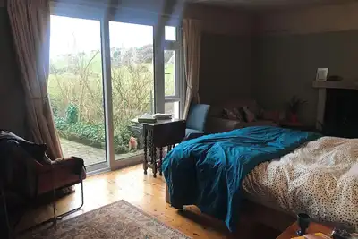 Image de Tranquil 1-bedroom chalet in Skibbereen, Co Cork, Ireland.