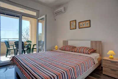 Image de Family and couple-friendly apartment in Petrovac with the view