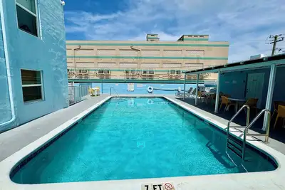 Image de 2/2 Beach View Cottage for 6-Community Heated Pool