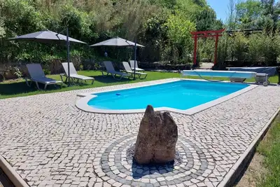 Image de Charming holiday cottage with a spacious furnished terrace