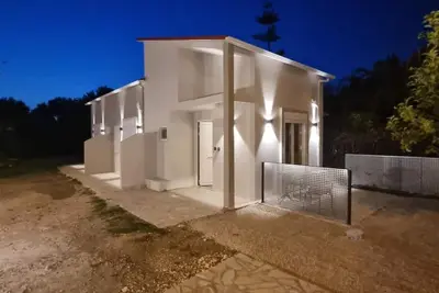 Image de Studio 'Small House Lefkada' avec vue sur la montagne, Wi-Fi et climatisation
