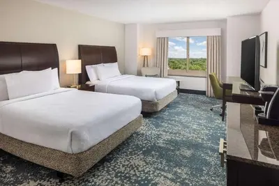 Image de Elegant Bethesda Pet Friendly Stay Near Nih, Metro And Downtown Dc