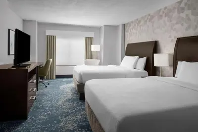 Image de 3 Fantastic Rooms By Nih, Pet Friendly With Metro Access To Dc