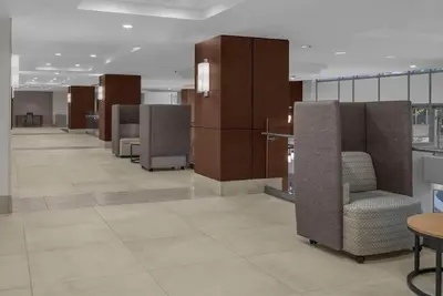 Image de Modern Bethesda Pet Friendly Unit Near Red Line And Nih Access - 4 Rooms