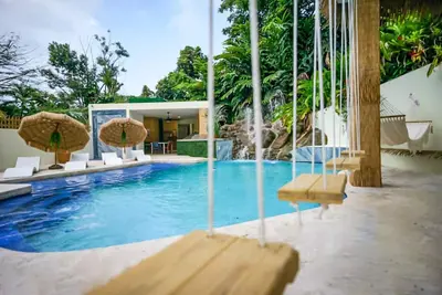 Image de This is Bali in Puerto Rico! A completely private 5r+6br villa with swimming pool