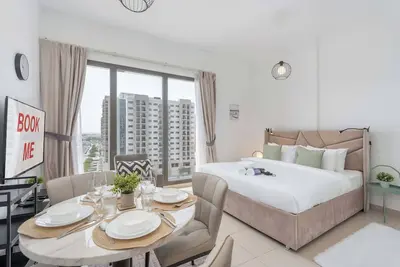 Image de Townsquare Studio apartment with Pool & Arcade!