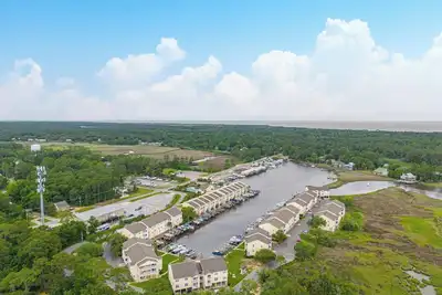 Image de The Dockside Haven: Ocean Springs Escape
